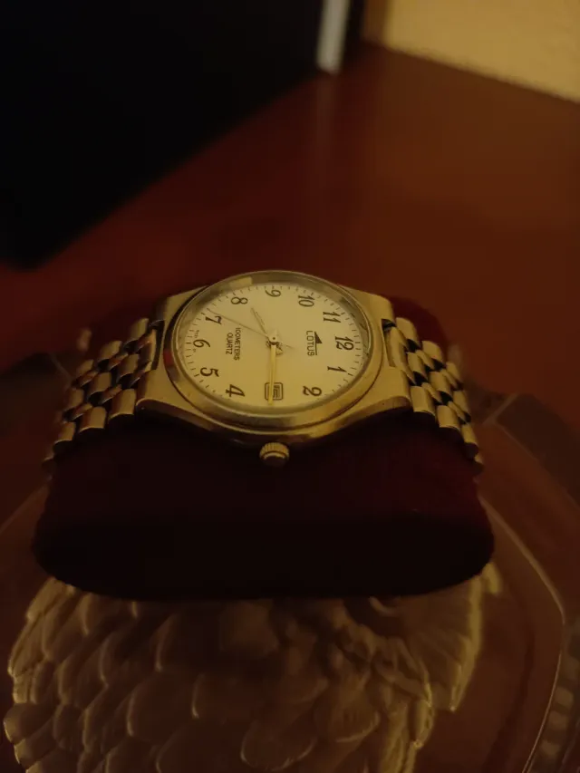 Reloj Lotus Vintage 100M Quartz