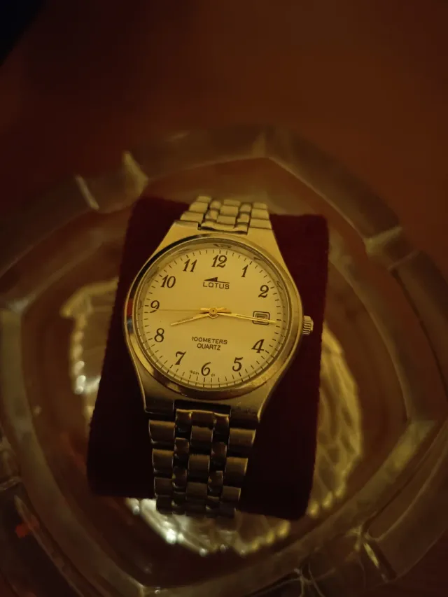 Reloj Lotus Vintage 100M Quartz