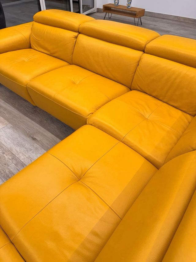 Sofá modular Chaise Longue piel amarillo mostaza