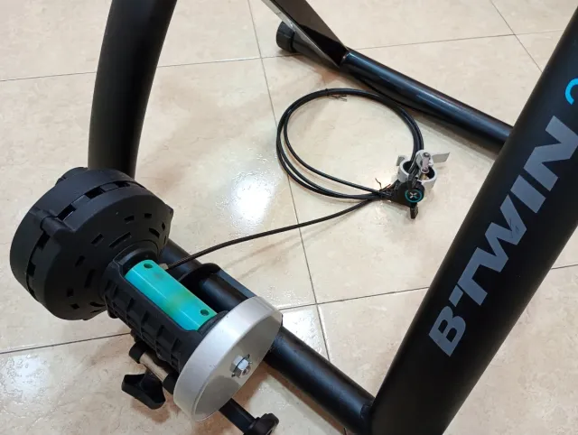 Rodillo Btwin 300 + soporte tablet