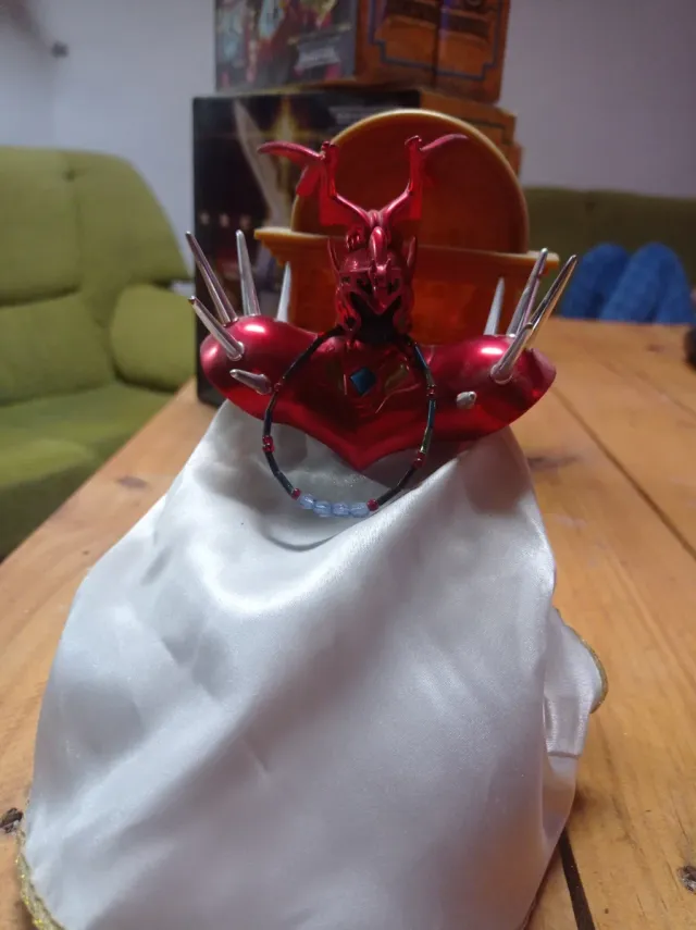 Caballero del Zodiaco Dorado Géminis con caja Mith