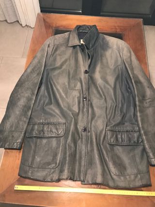 Chaqueta cuero con botones