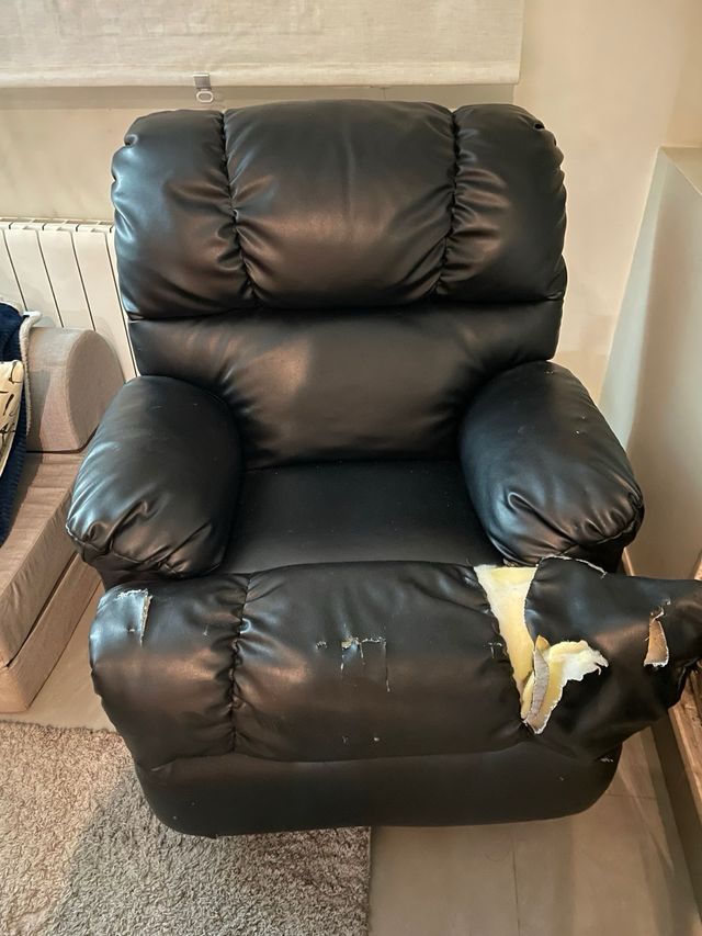 Sillón negro para tapizar