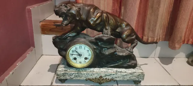 Antiguo Reloj t. cartier sobremesa bronce pantera