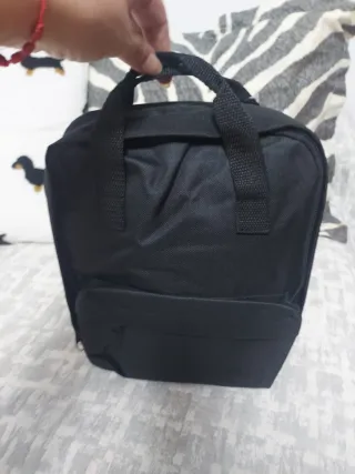Mini mochila negra