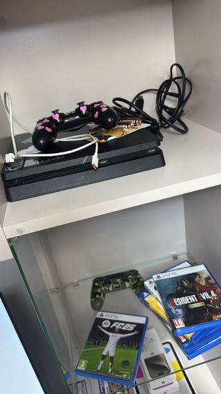 Consola PS4 slim y TV samsung 43 smart Crystal hud