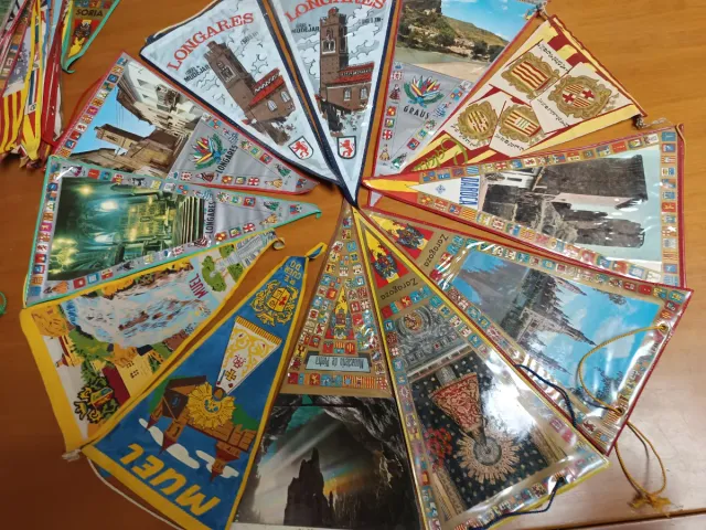 Lote Banderines Antiguos Aragón