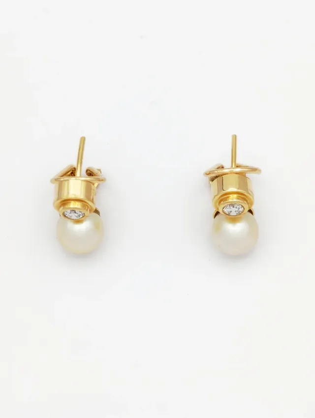 Pendientes de Oro 18k con Perlas y brillantes.