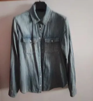 Sobrecamisa vaquera Stradivarius Talla XS