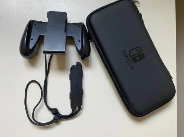 Funda, correas y grip Nintendo Switch
