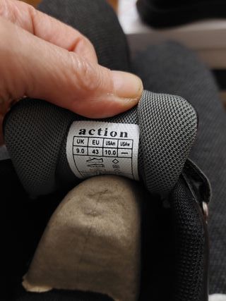 Scarpe uomo nere con velcro