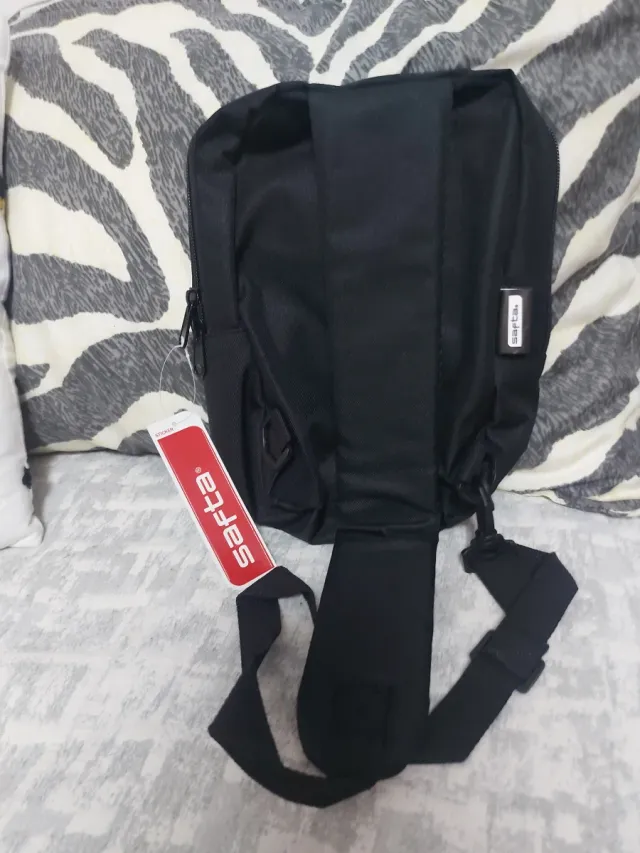 Mini bandolera negra