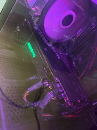 Tarjeta Gráfica Gigabyte RTX 2070 GYGABYTE