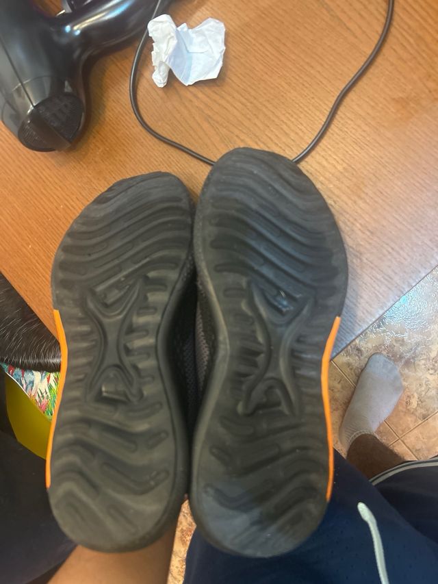 Zapatillas de Seguridad Negras y Naranjas