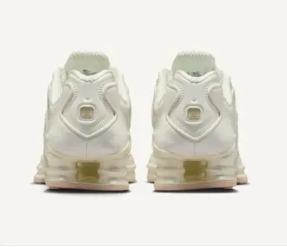 NUEVAS A ESTRENAR ORIGINALES  W NIKE SHOX TL