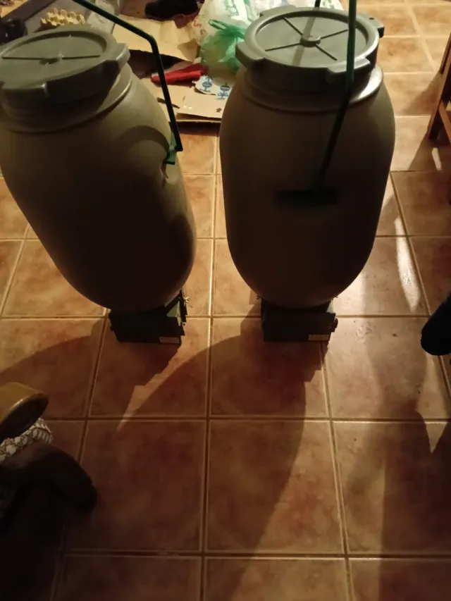 Comedero-Dispensador automático
