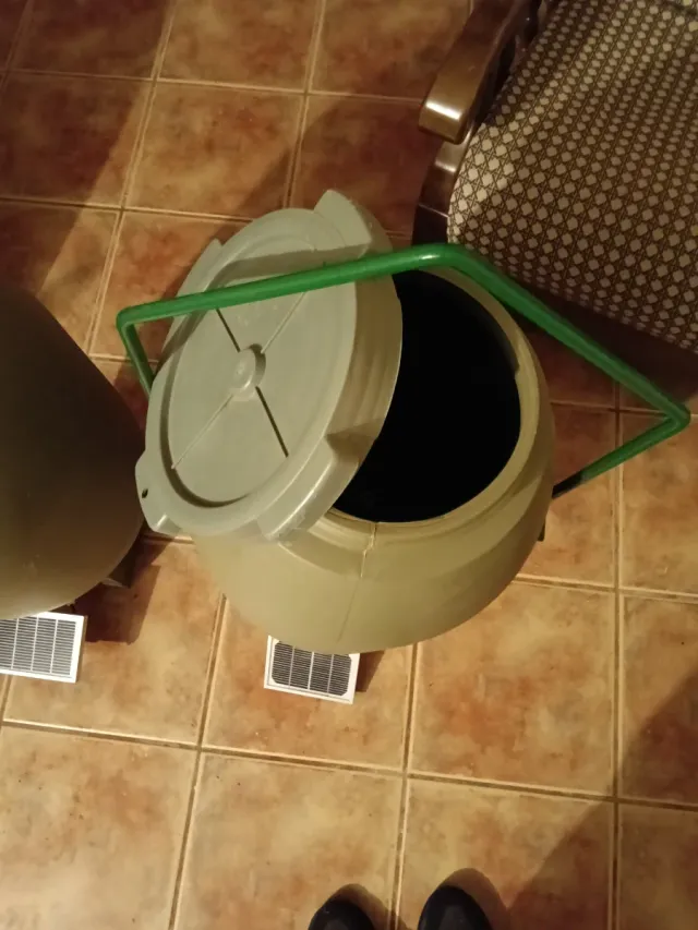 Comedero-Dispensador automático
