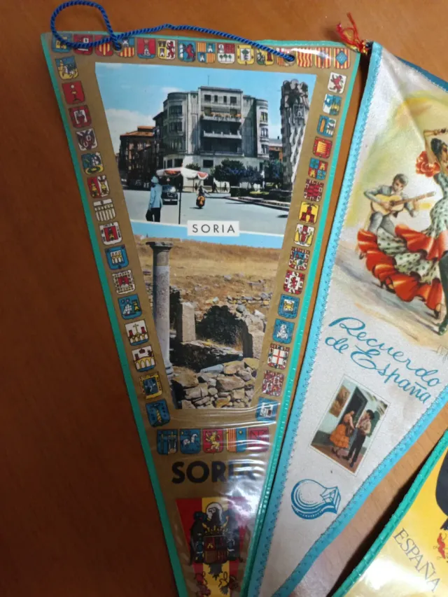 Lote 5 banderines antiguos España