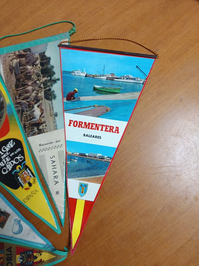 Lote 5 banderines antiguos España