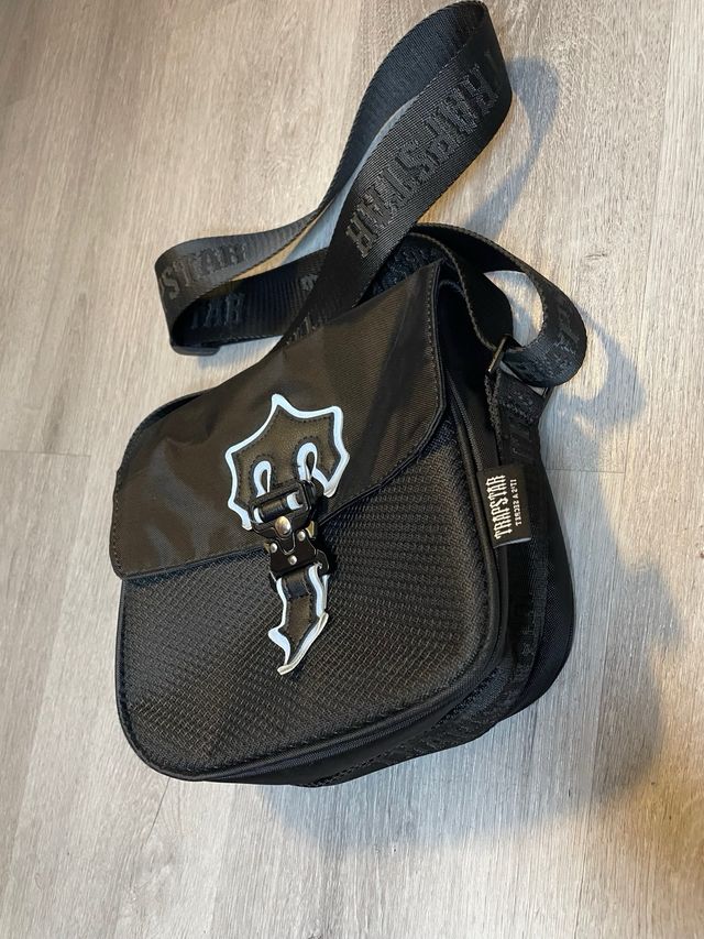 Bolso Trapstar Negro Reflectante