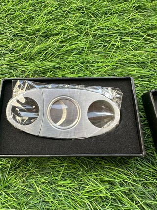 Corta puros de metal