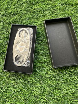 Corta puros de metal