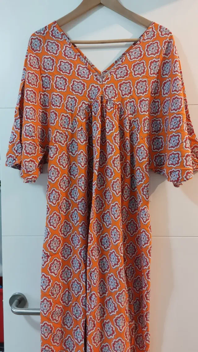 Vestido naranja estampado