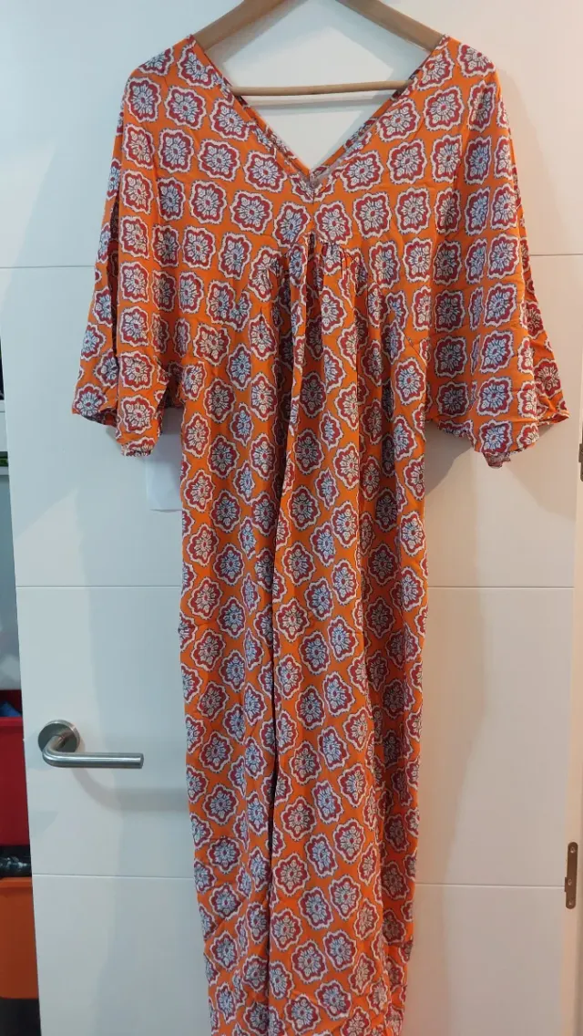 Vestido naranja estampado