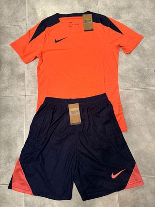 Conjunto Deportivo Nike Naranja y Azul