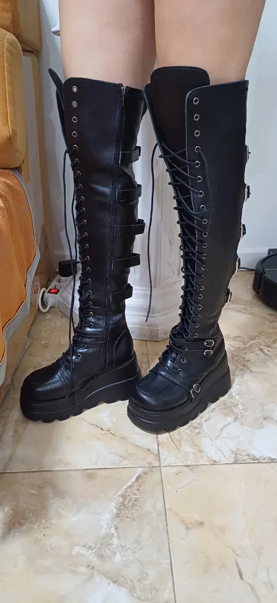 Botas Goth Plataforma Negras