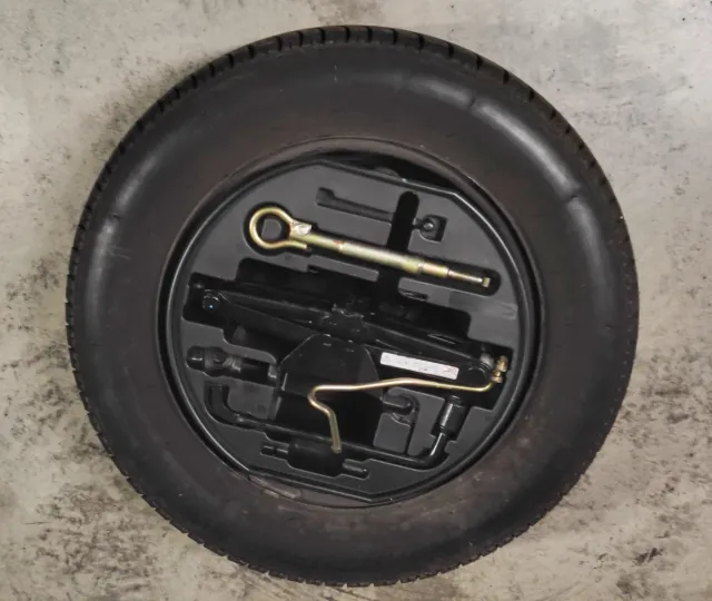 Rueda repuesto Michelin + Kit herramientas