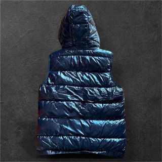 Smanicato moncler
