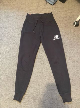 Chandal negro New Balance