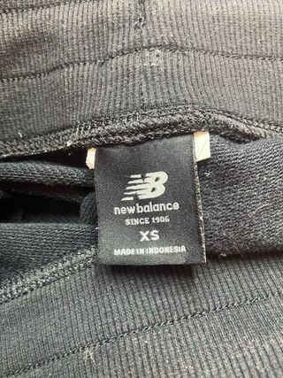 Chandal negro New Balance
