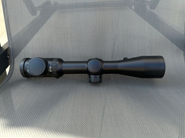 Visor Leica Magnus 1.5-10x42