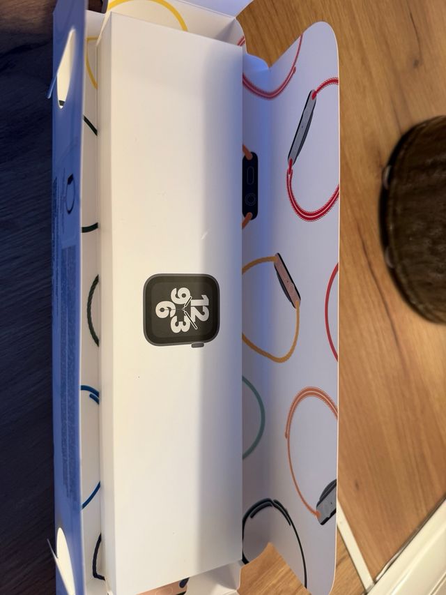 Apple Watch SE 44mm GPS+Celular