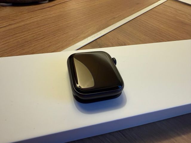 Apple Watch SE 44mm GPS+Celular