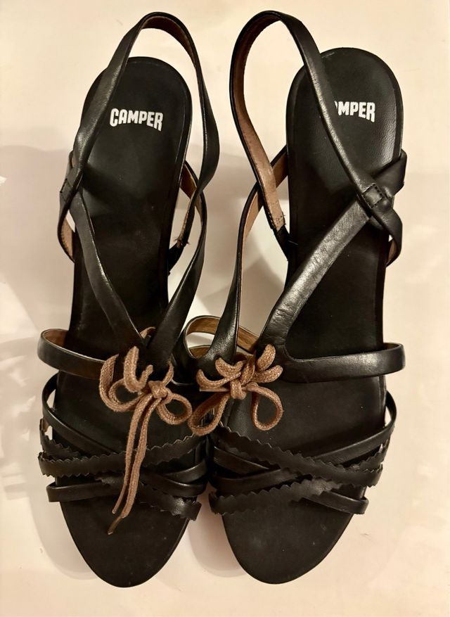 Sandalias Camper Negras tacón