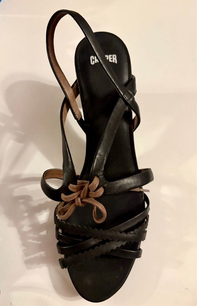 Sandalias Camper Negras tacón