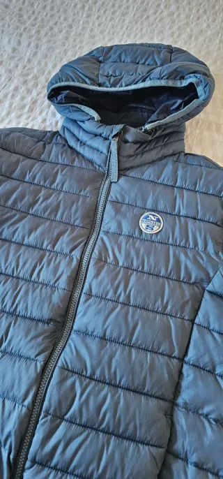Chaqueta acolchada North Sails con capucha