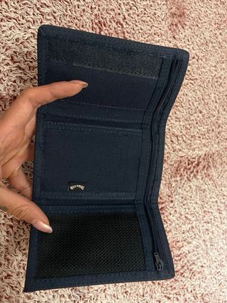 Billetera Billabong Azul y Blanca