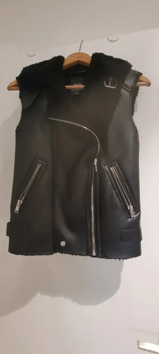Chaleco polipiel borrego Bershka Talla XS