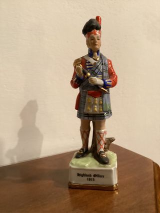 Soldatino Porcellana Bassano Ufficiale Highland