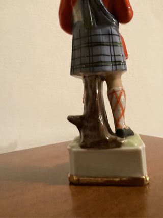 Soldatino Porcellana Bassano Ufficiale Highland