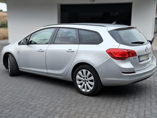 Opel Astra J Sports Tourer 1.7 CDTI (110cv) (Adam)