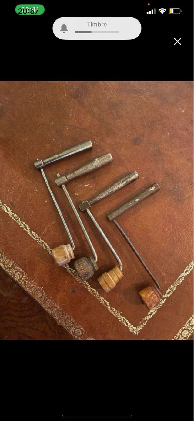 Llave Morez quedan las dos de medio