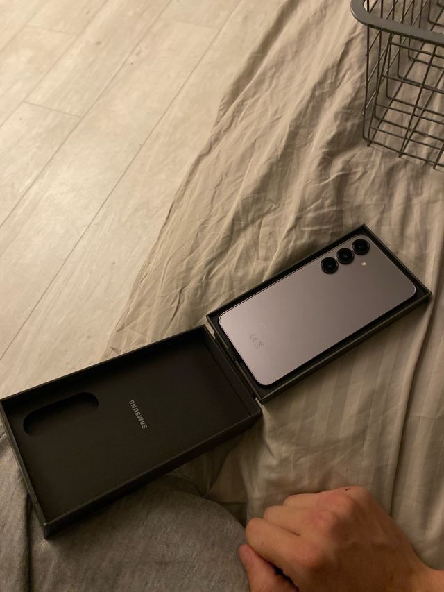 Samsung Galaxy S25+ Scatola Nera