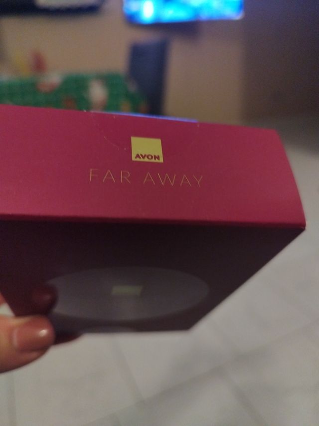 Profumo Avon Far Away Splendoria