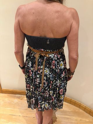 Vestido Denny Rose palabra de honor floral