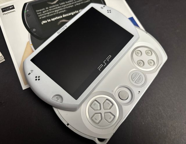 Sony PSP Go Branco + Media Go CD